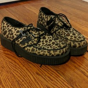 FUZZY leopard print creepers by T.U.K.! Vegan Punk